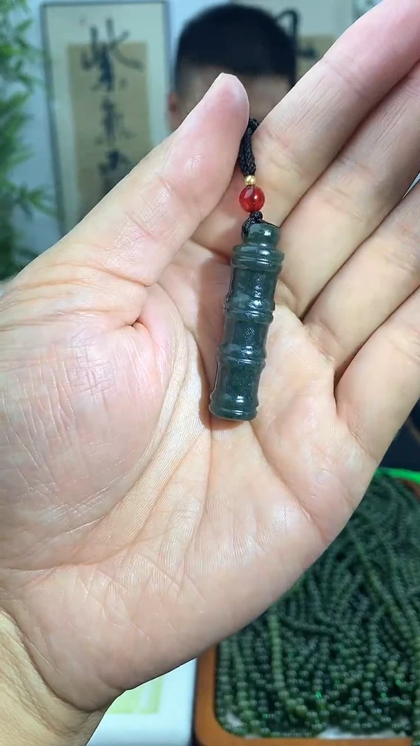 和田玉未镶嵌吊坠(赠链)竹节