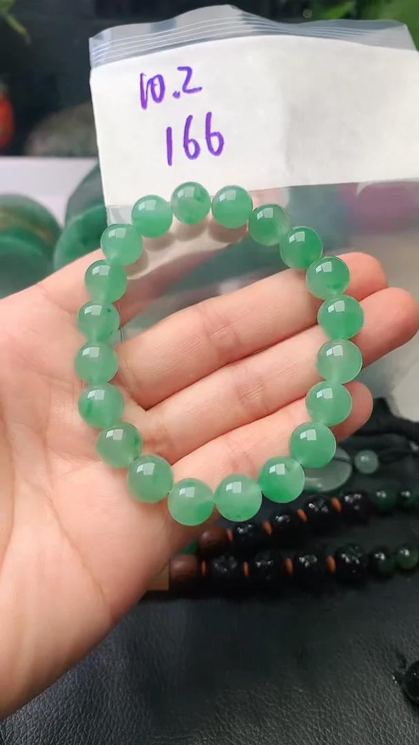 定制石英质玉（非洲翠）手串10.2mm