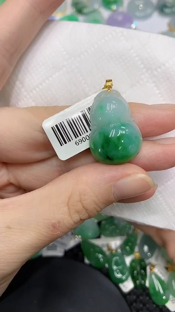 颈饰18K金镶嵌翡翠a货支持复检百元以上9元证书费自理