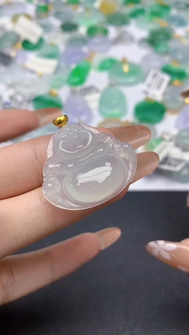 颈饰18K金镶嵌翡翠A货假一赔三支持复检百元上九元证书费自理