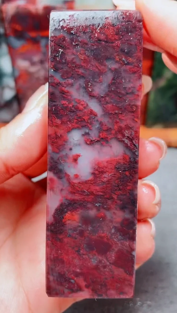 玉桂林鸡血玉素章10 3.0左右