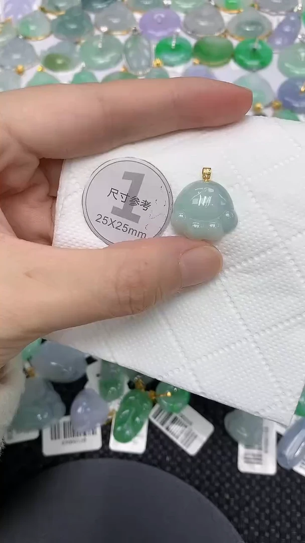 颈饰18K金镶嵌翡翠111111111111