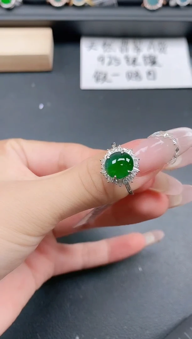 银S925镶嵌戒指翡翠111