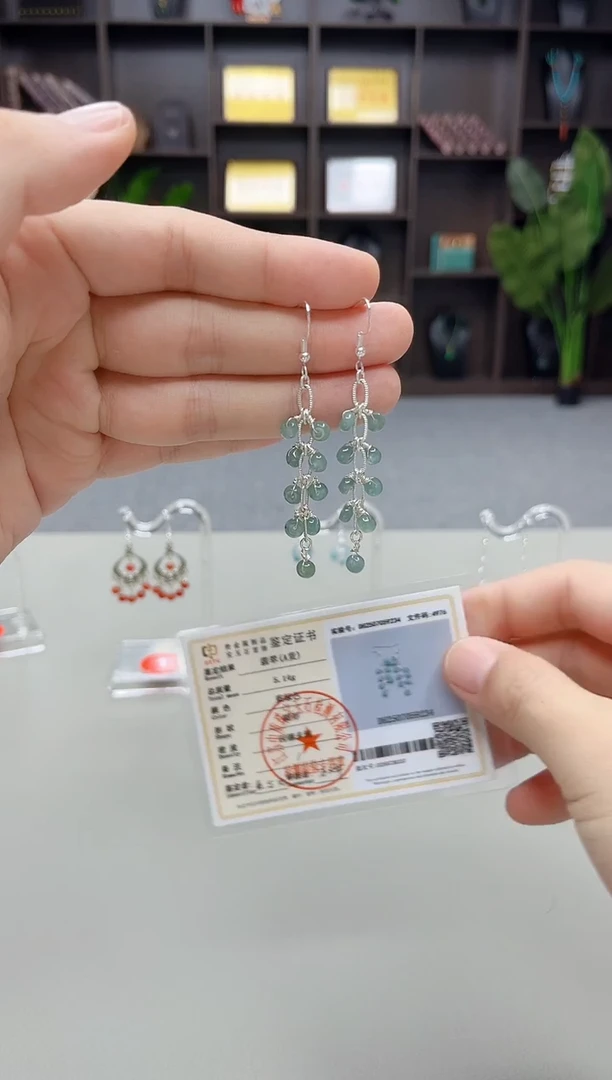 银S925镶嵌翡翠耳饰911000