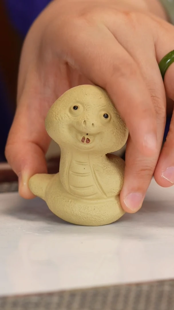 【闪购商品】紫砂茶宠白泥小蛇