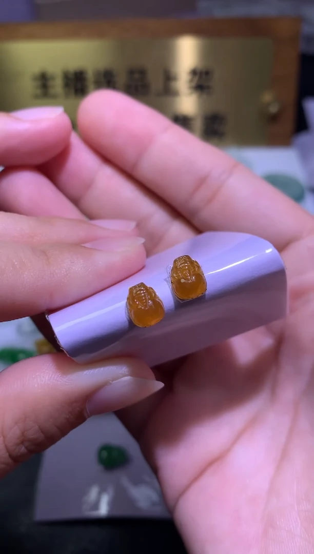 未镶嵌定制翡翠毛货