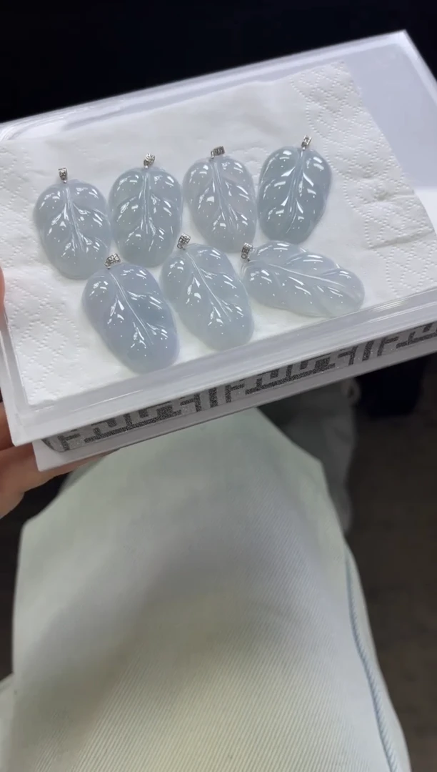 【闪购商品】翡翠颈饰18K金镶嵌A337多样性发一件/配绳子