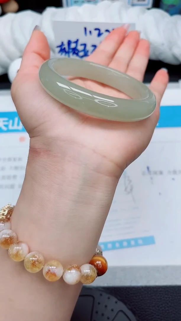 石英质玉手镯未镶嵌73-59