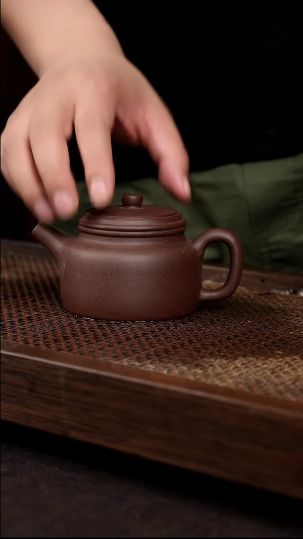 茶壶紫砂紫泥炮嘴德中