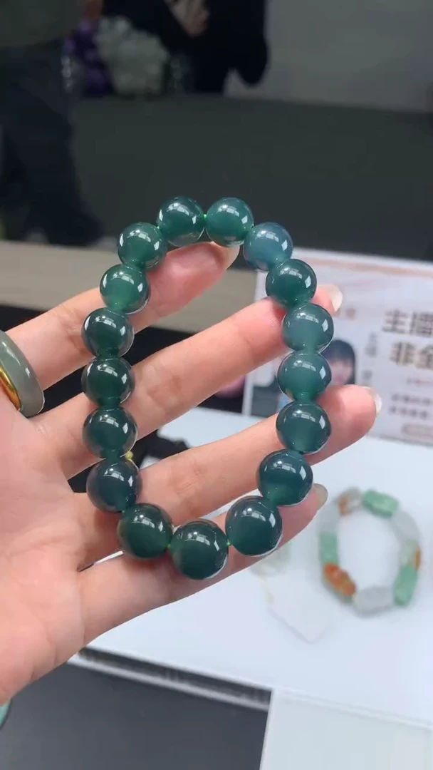 【闪购商品】定制翡翠未镶嵌不退不换随机发CMH1件-A