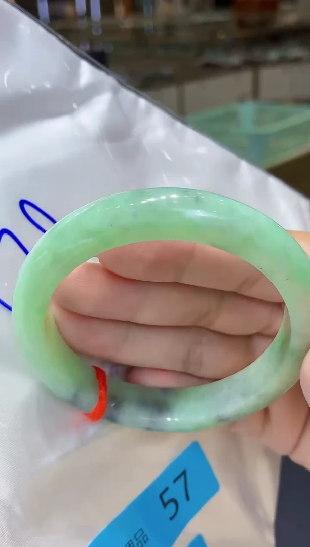 未镶嵌手镯翡翠翡翠手镯