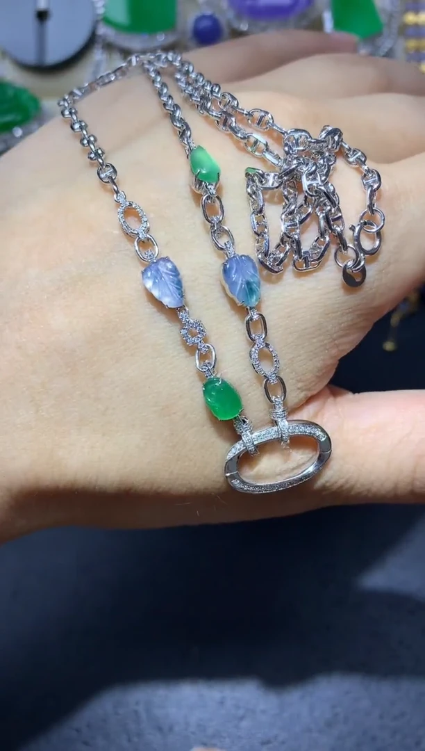 翡翠18K金镶嵌颈饰297中国好珍宝