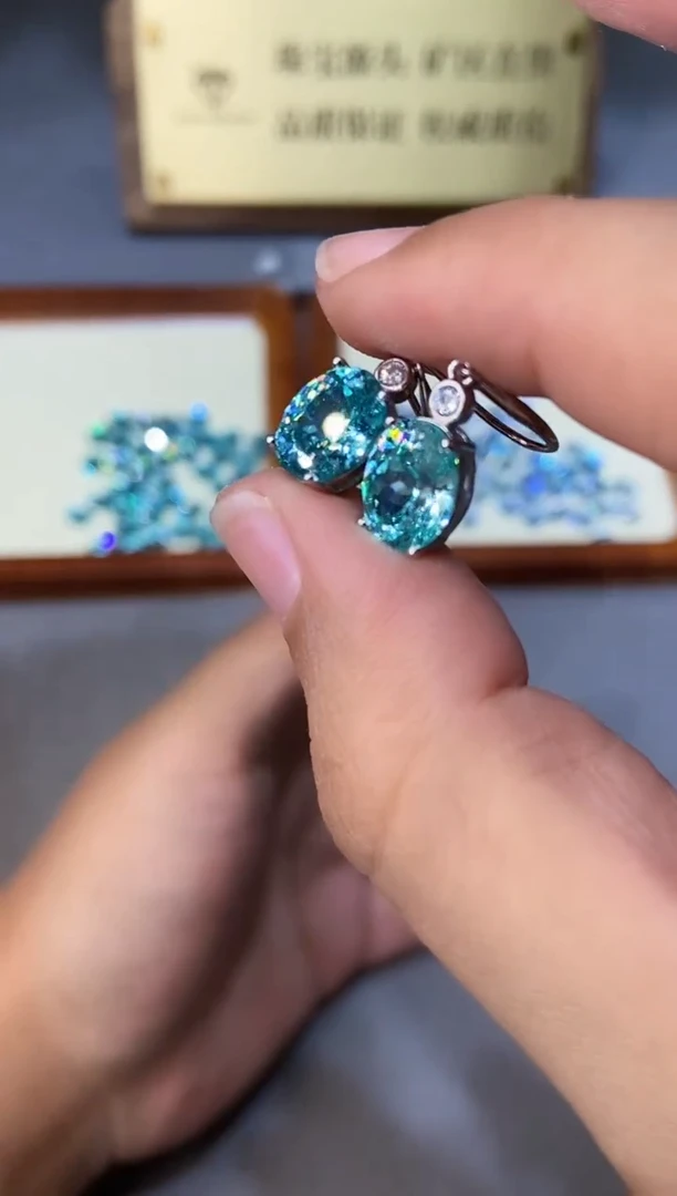 碧玺耳饰银S925镶嵌.....