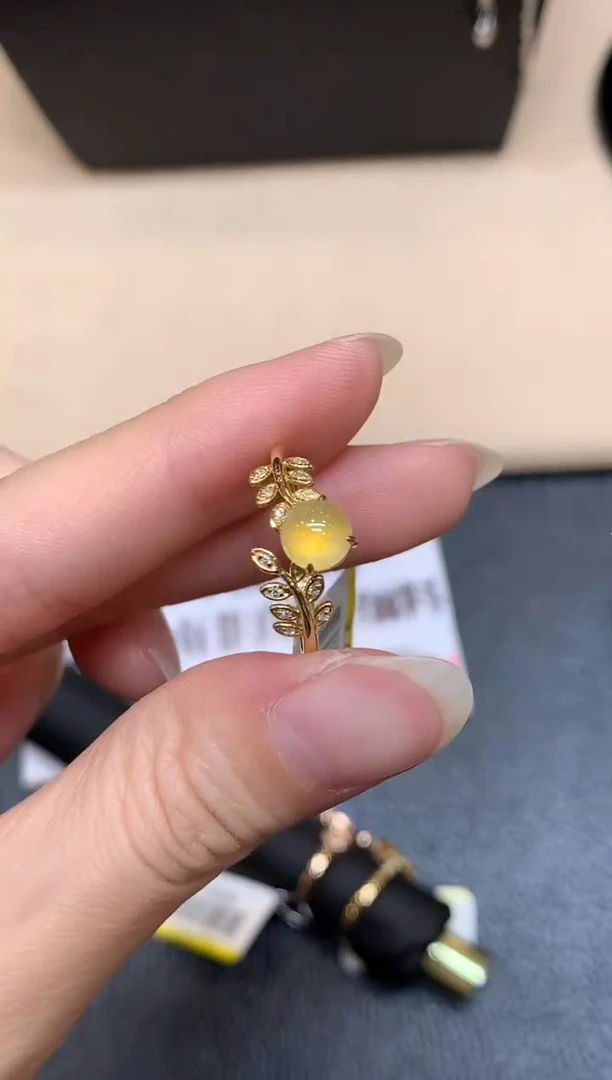 18K金镶嵌戒指翡翠17【无鉴赏期】蛋面【无服务费