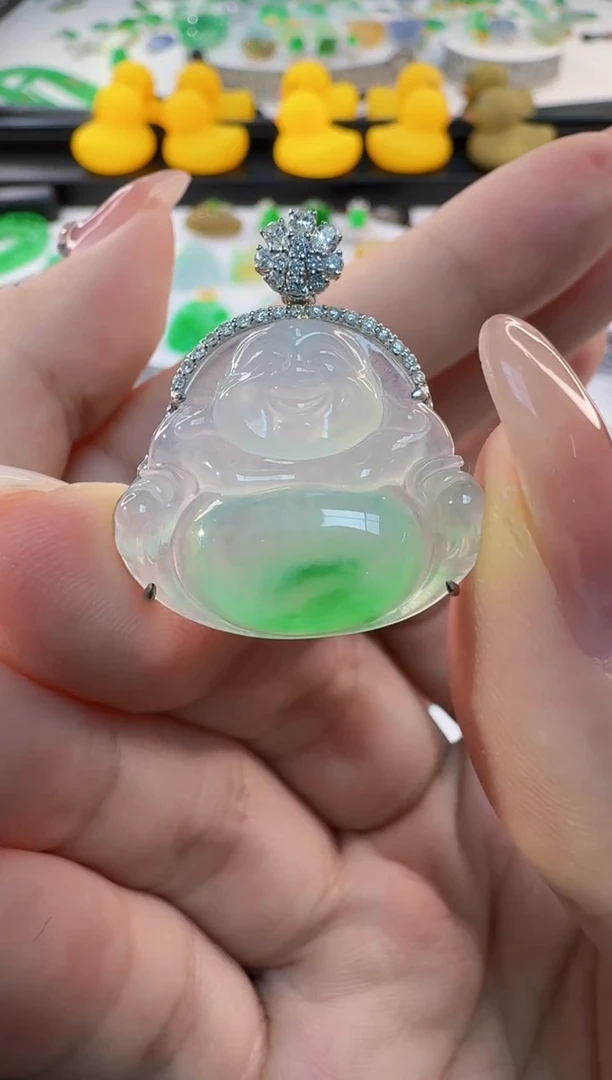 颈饰18K金镶嵌翡翠缅甸A货翡翠