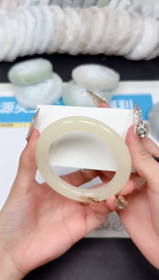 石英质玉手镯未镶嵌513-59.4