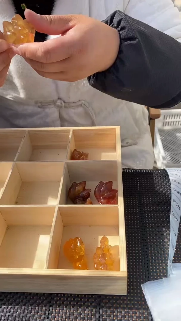 【闪购商品】萤石九尾未镶嵌（黄）萤石九尾D562多样性发其一