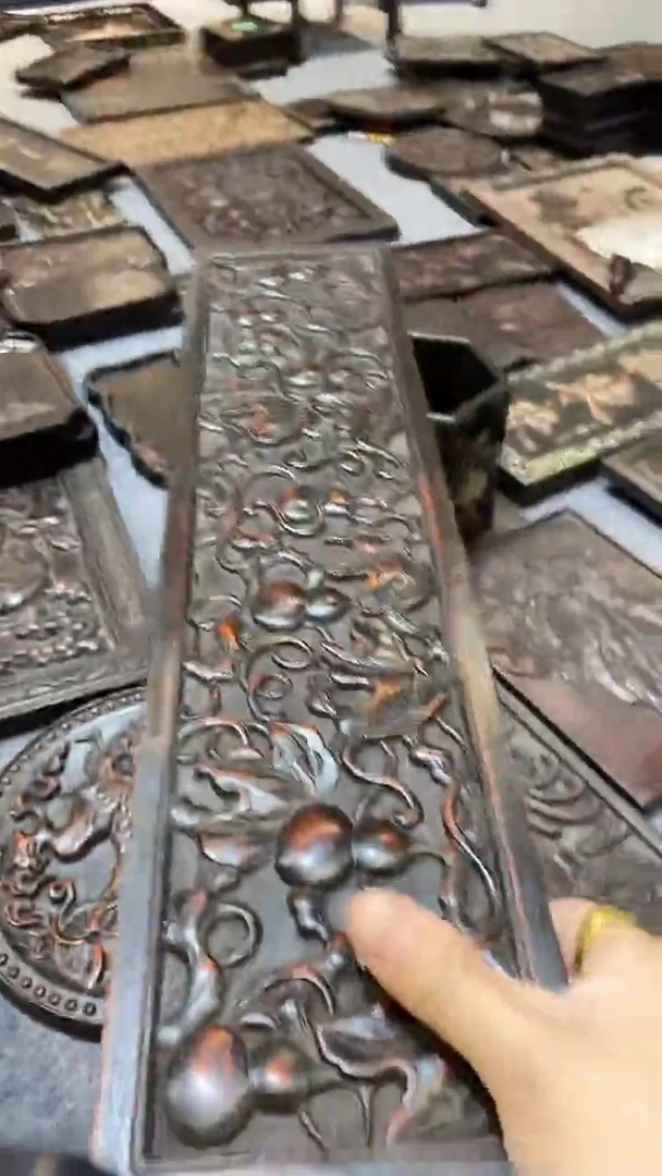 木紫檀雕刻一物一拍