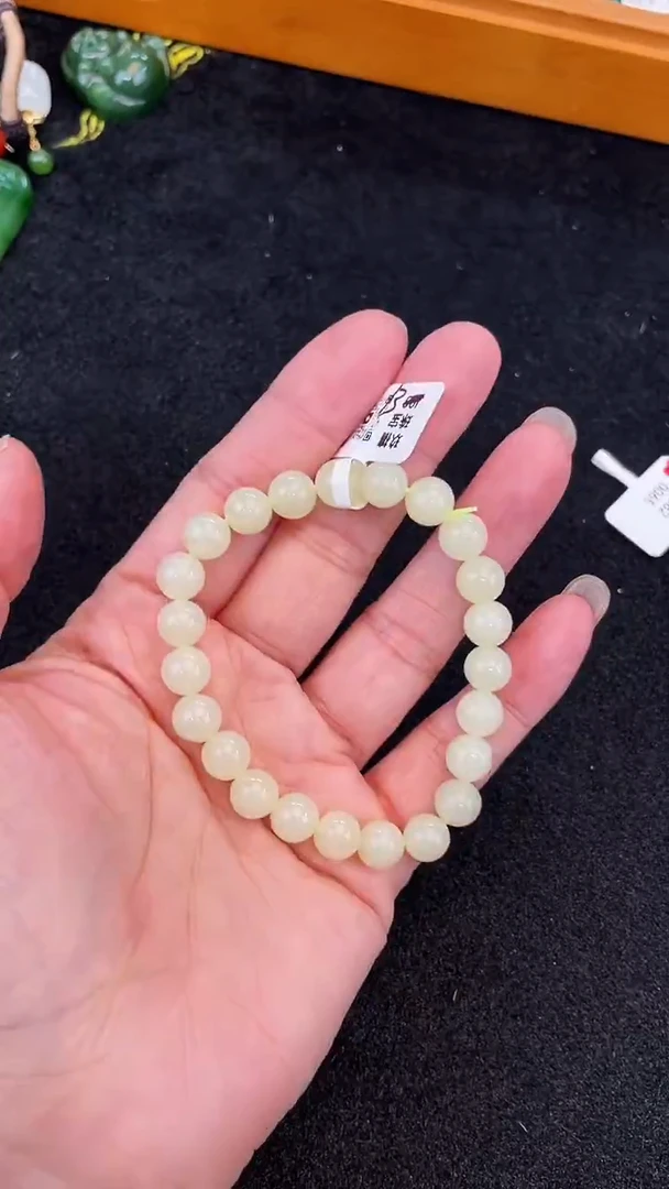 未镶嵌手串和田玉卡8