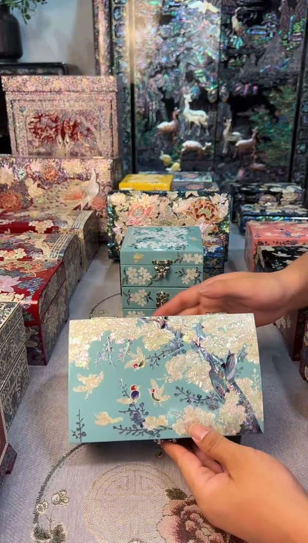 按扣绒布底·弘贝雅螺钿漆器文化馆