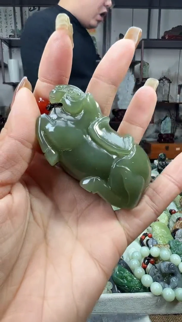 未镶嵌和田玉把件1