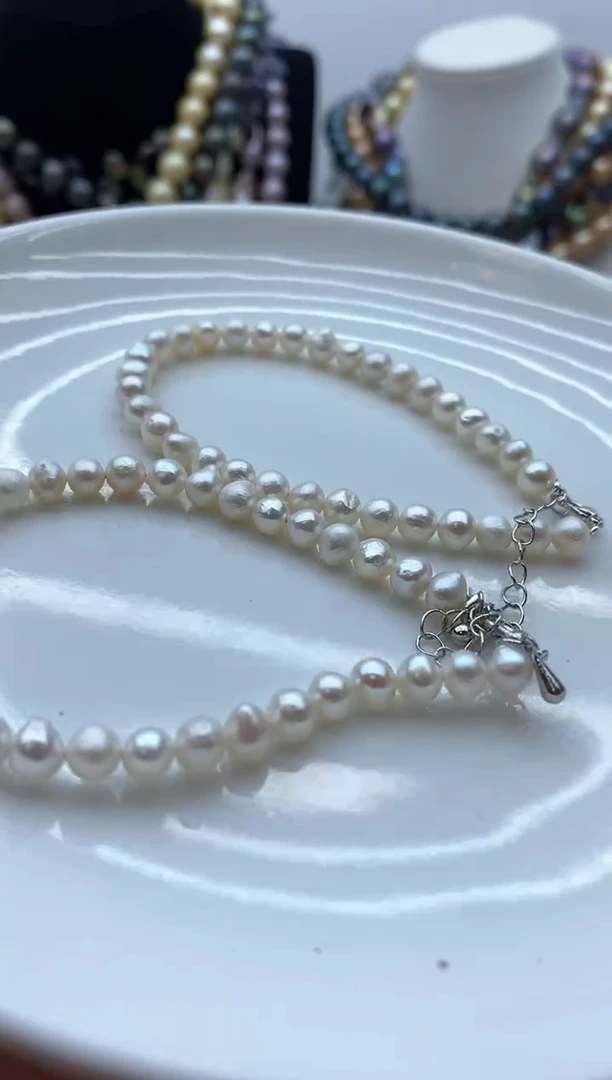 【闪购商品】淡水珍珠颈饰钛钢68