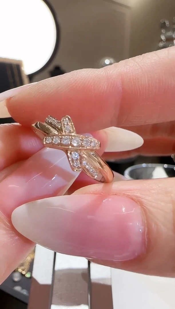 戒指18K金镶嵌钻石钻石X戒指备注圈号