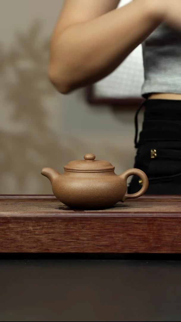 紫砂茶壶芝麻绿 仿古壶