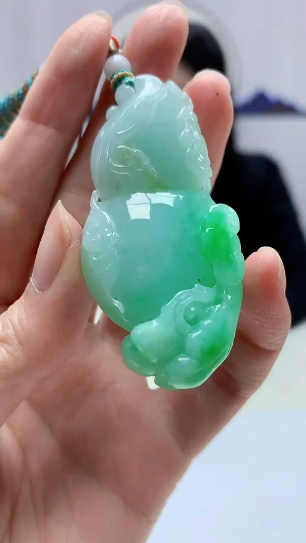 【闪购商品】定制翡翠未镶嵌4852zm-毛货赠珠链葫芦165