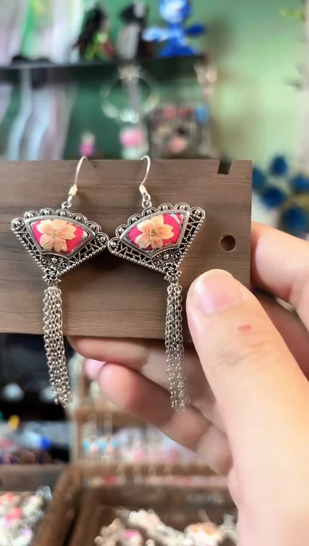 织绣彩云南阁非遗老绣642