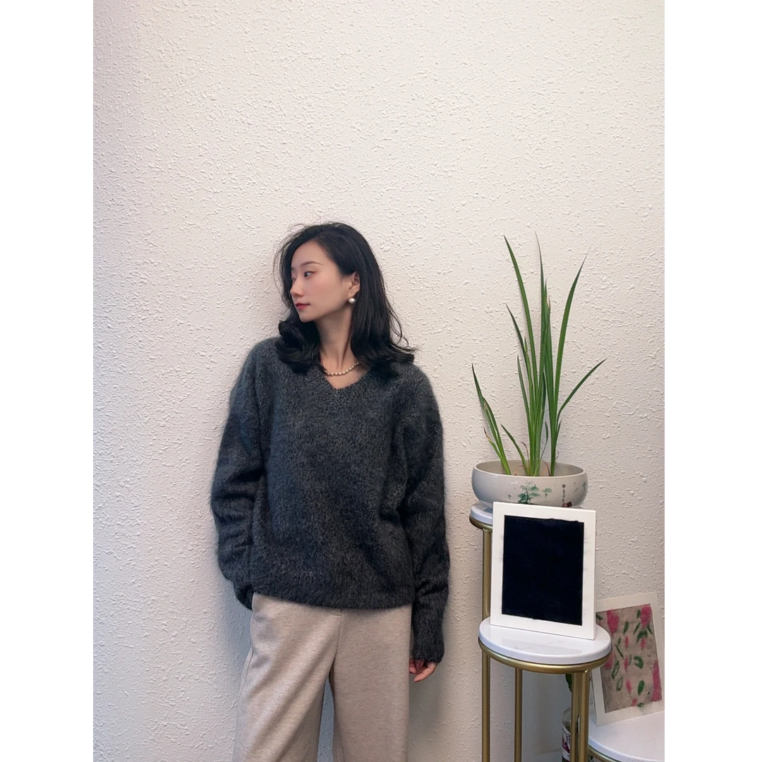北沐【水洗拉毛】花纱v领套衫