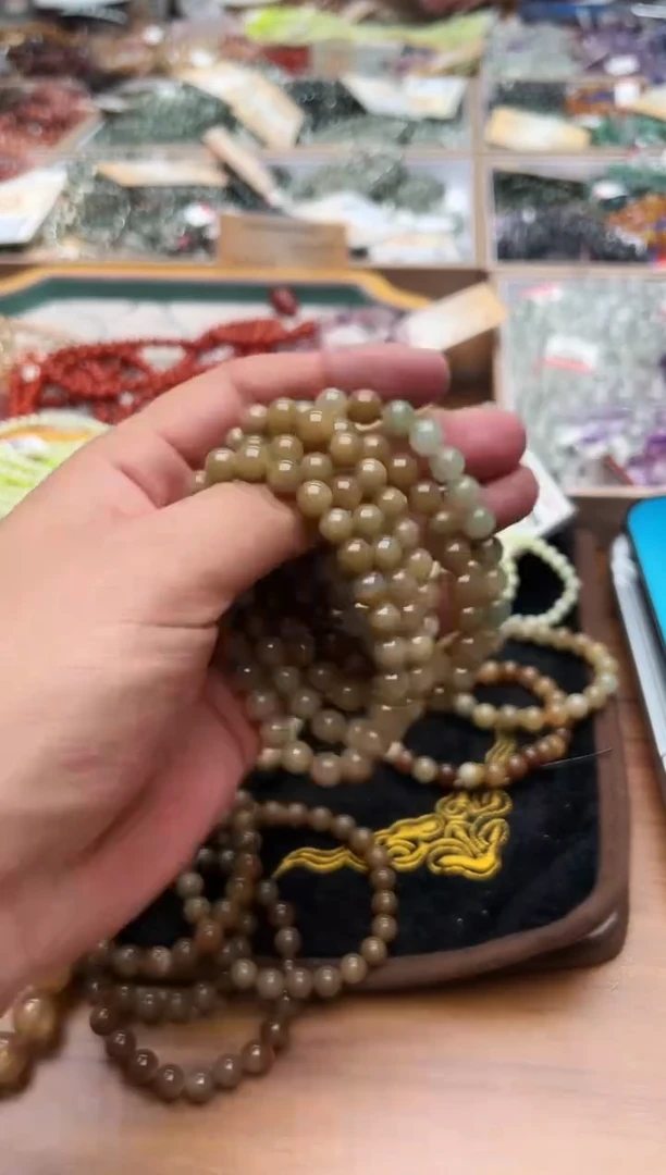 水晶手链未镶嵌和田玉015  卡7+