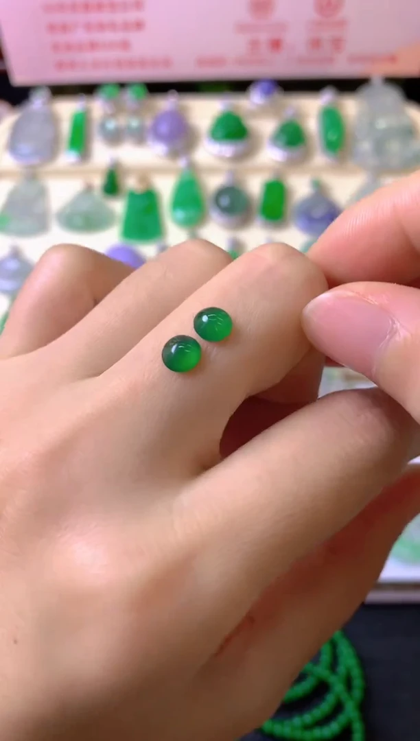 未镶嵌定制翡翠祖*裸玉（客户意向镶嵌）