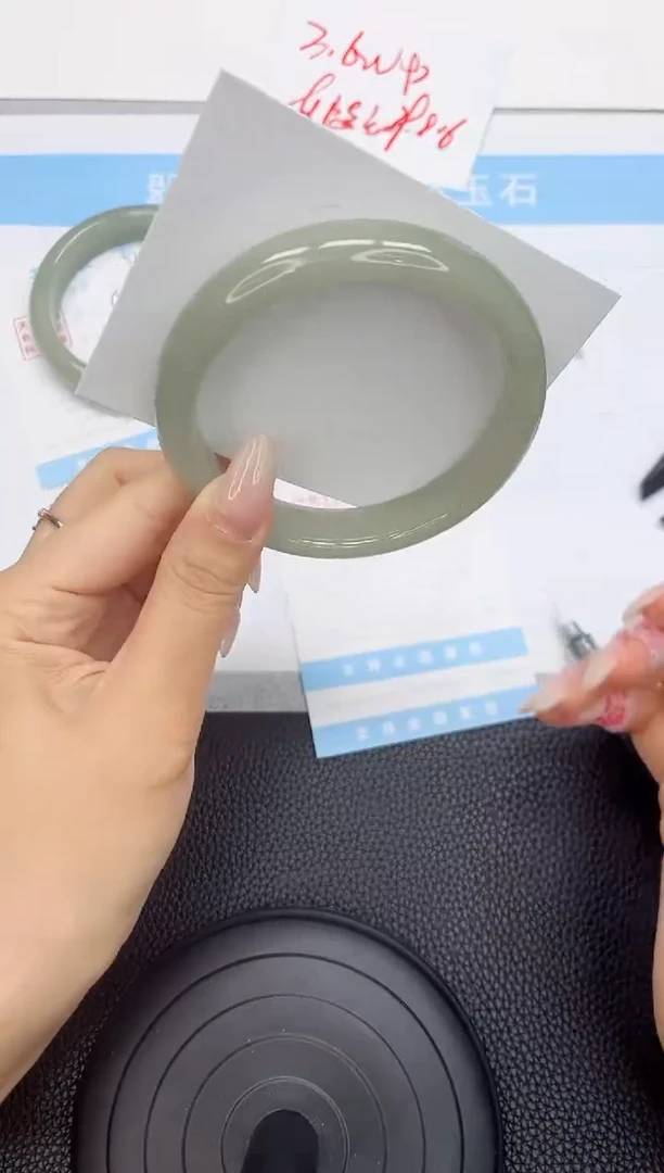 石英质玉手镯未镶嵌369-63