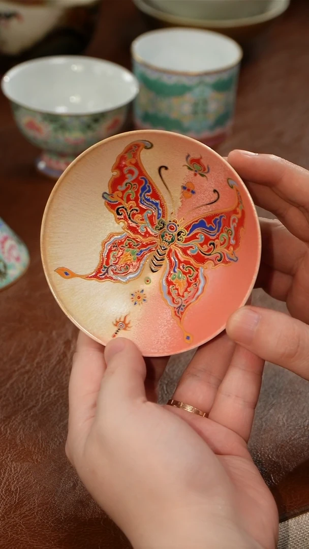 千年瓷都景德镇 艺术关注谢佳豪