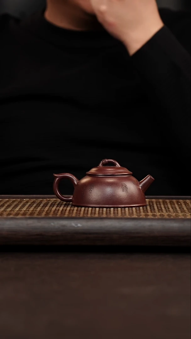 茶壶紫砂宜兴悦茗壶   老茄皮紫 鹤鸣