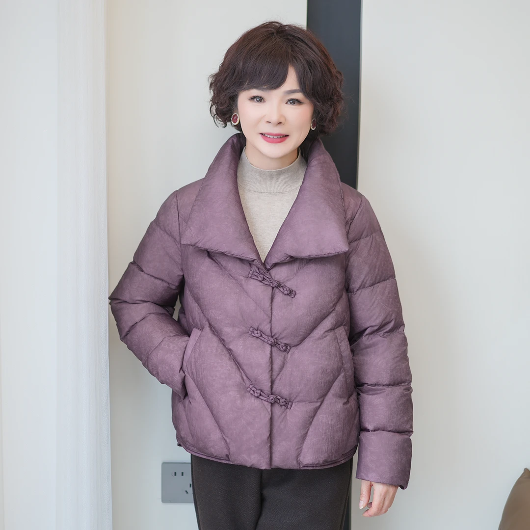 中老年羽绒服秋冬女短款2025年新款冬季加厚保暖时尚妈妈冬装外套