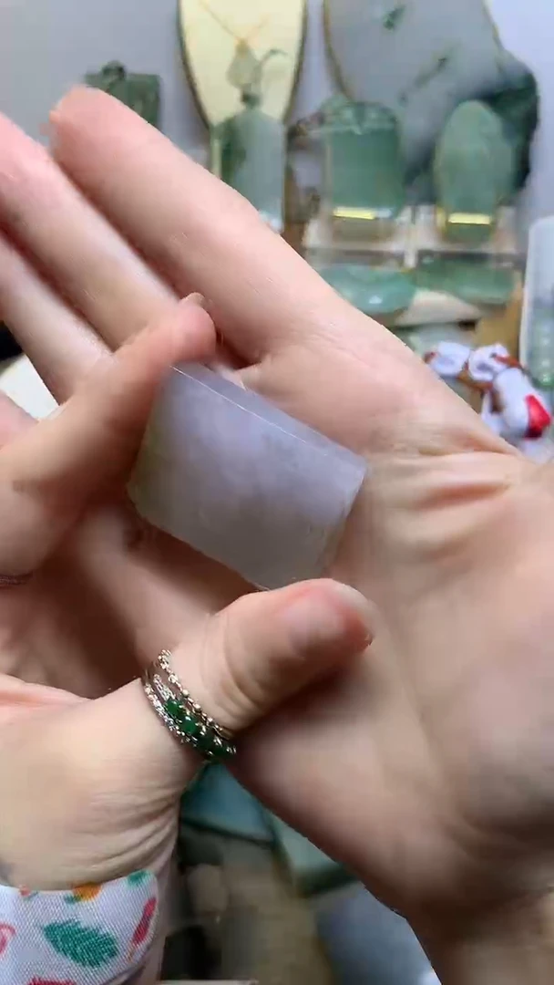 翡翠挂件未镶嵌娜缅甸A货翡翠，没有运费险