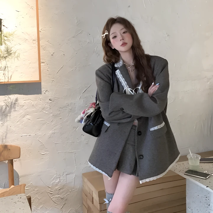 复古蝴蝶结拼接西装外套女小众气质新款大衣松弛感穿搭西服潮8403