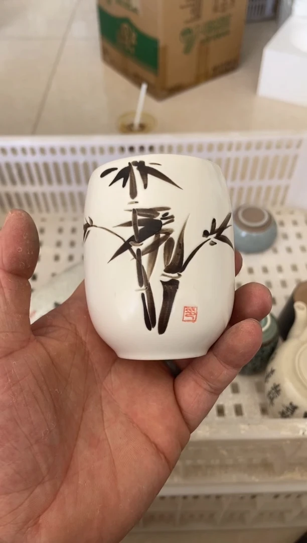 无运费险有瑕疵的摄影的产品有使用过的痕迹有点脏介意勿拍