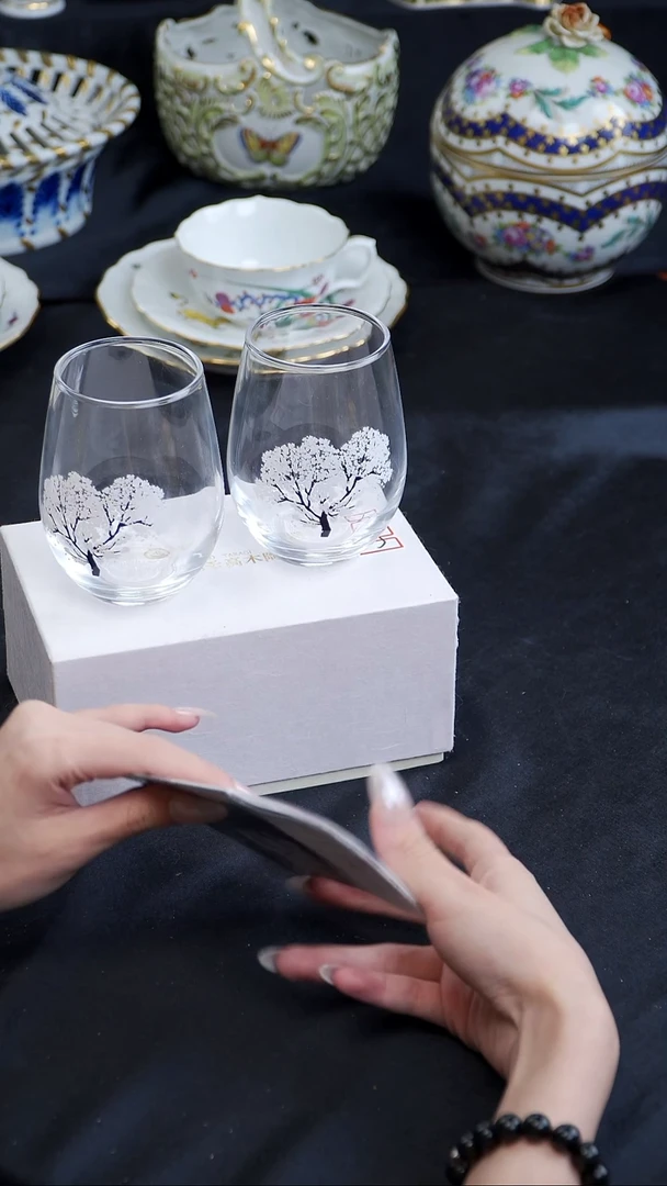 骨瓷婷婷中古器物如图所示131