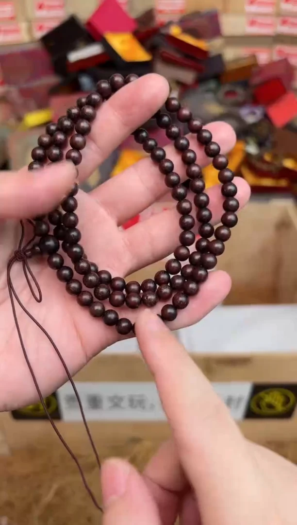 一铭文玩木作类材质手串无礼盒