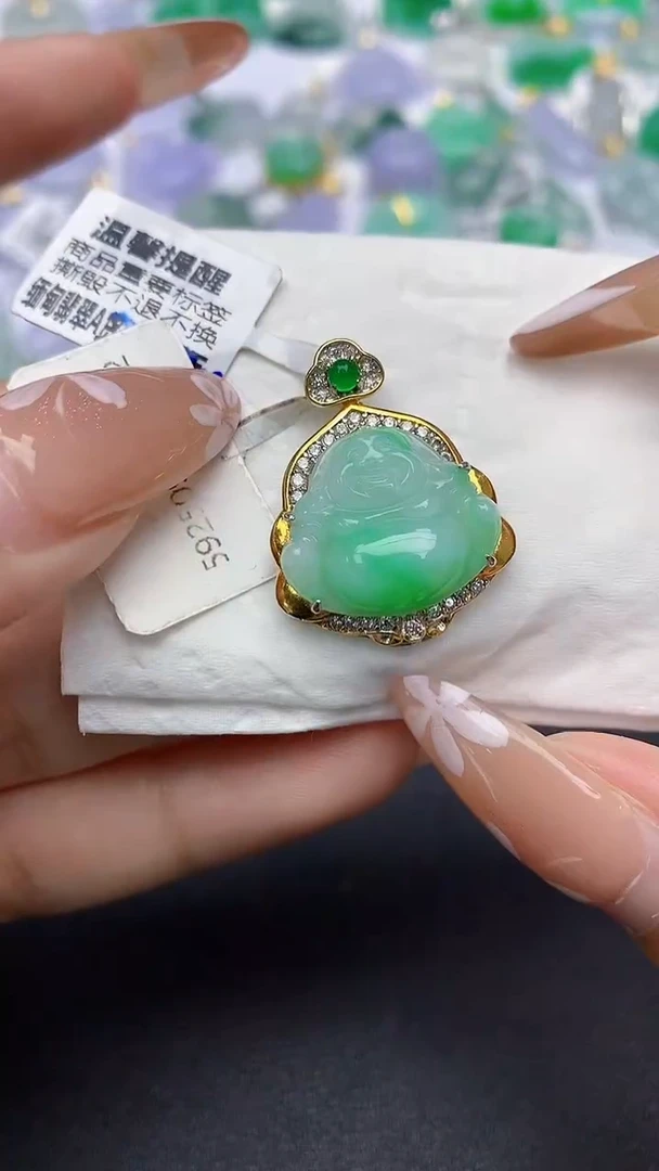 颈饰银S925镶嵌翡翠a货假一赔三支持复检百元上9元证书费自理