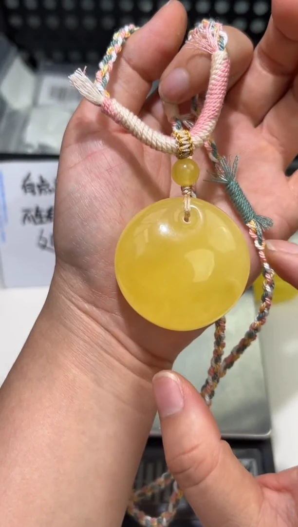 裸石琥珀未镶嵌琥珀蜜蜡吊坠