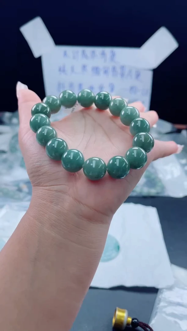 未镶嵌定制翡翠珠串