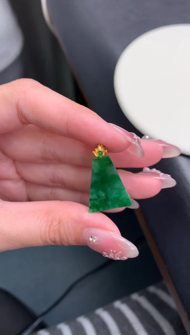 18K金镶嵌定制翡翠48小时鉴赏期 退货不扣服务费