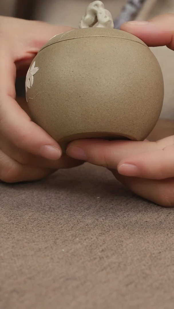 茶壶紫砂泥绘太湖石小罐