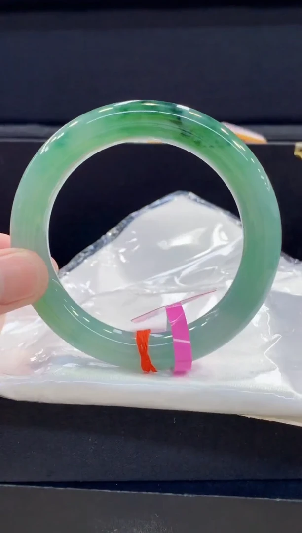 未镶嵌手镯翡翠翡翠手镯