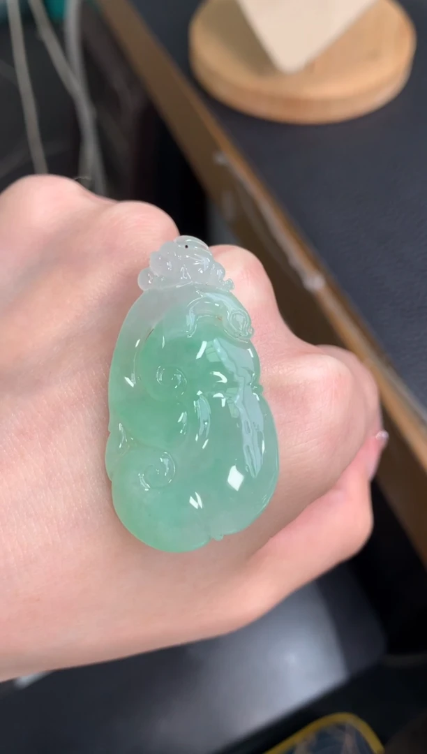 未镶嵌定制翡翠如意