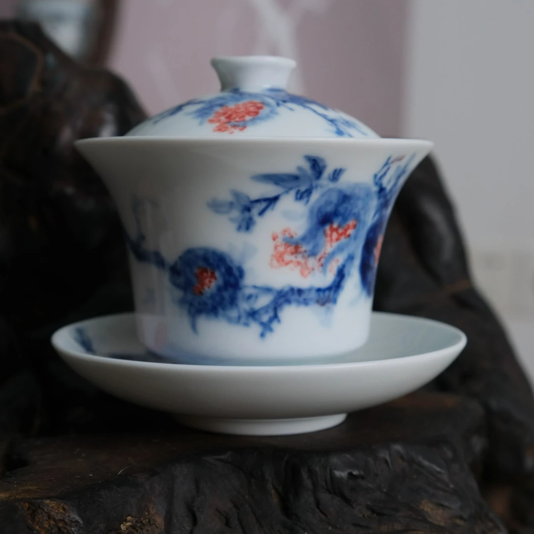 景德镇青墨轩 手工青花加彩石榴岩茶马蹄盖碗